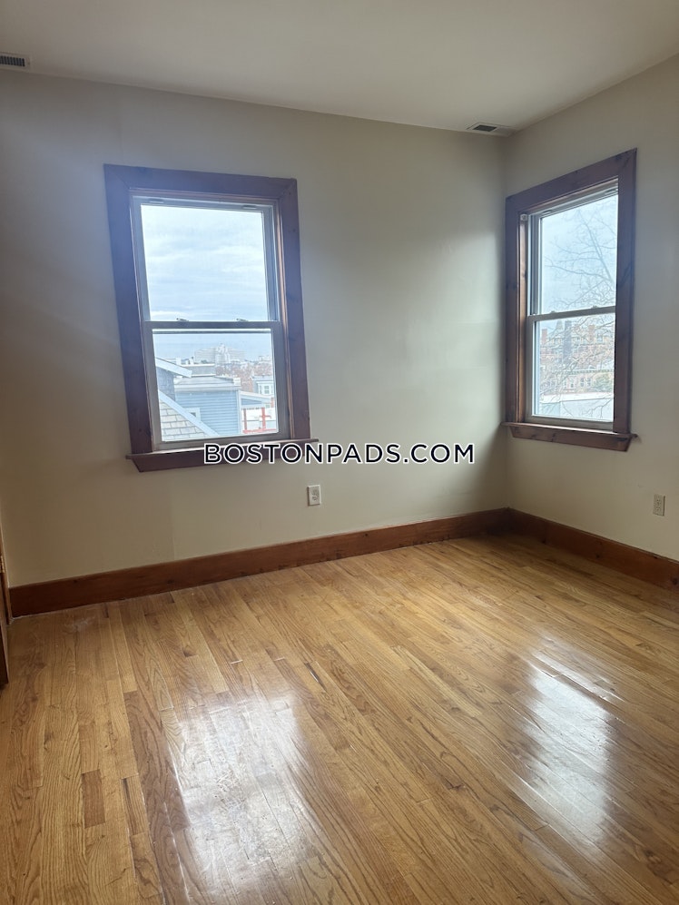 Westminster Ave., Boston