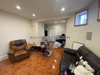Brookline 4 Beds 3 Baths  Coolidge Corner - $7,500 No Fee