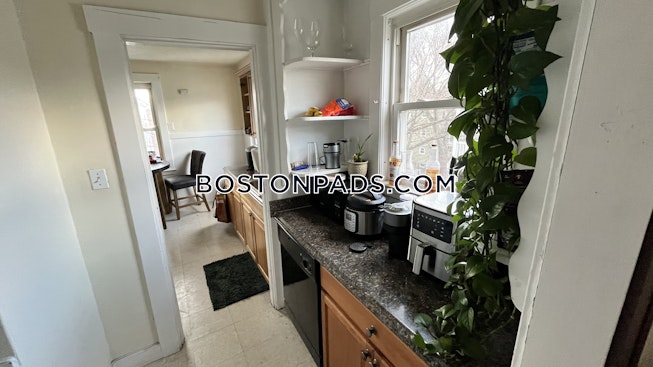 Boston - $3,600+ /mo