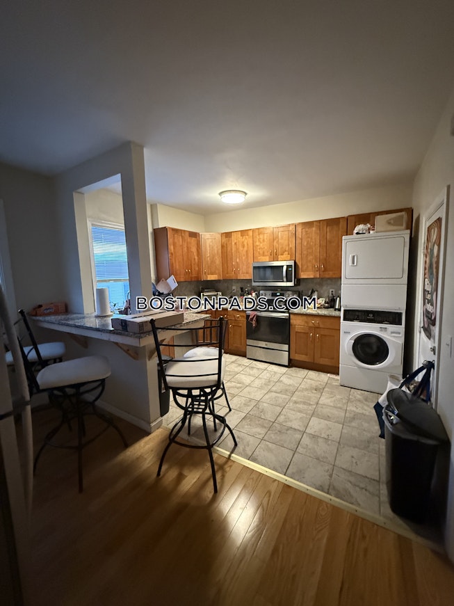 Boston - $4,800+ /mo