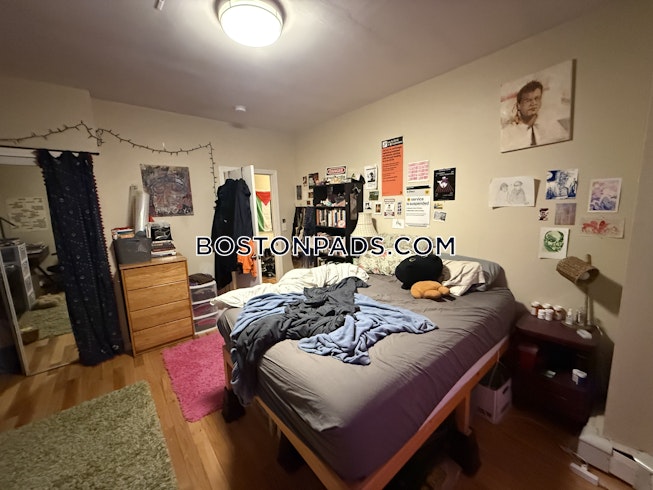 Boston - $4,800+ /mo