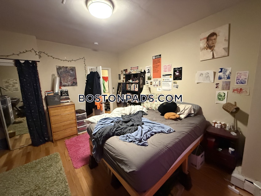 Boston - $4,800+ /month