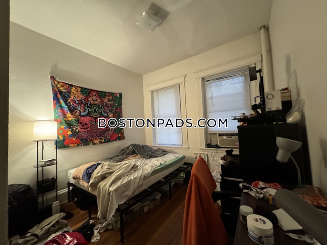 Boston - $3,200+ /mo