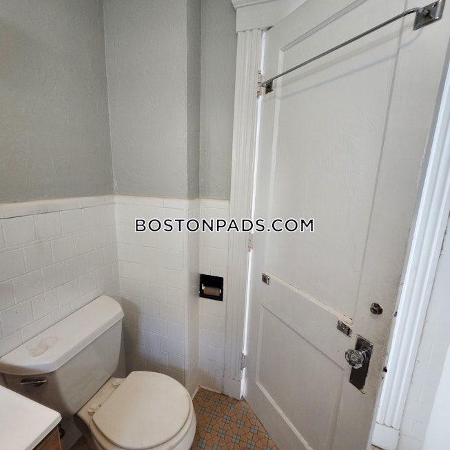 Medford - $3,650+ /mo