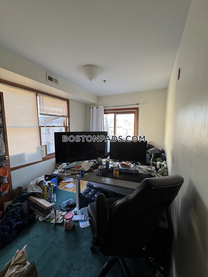 Boston - $5,400+ /month