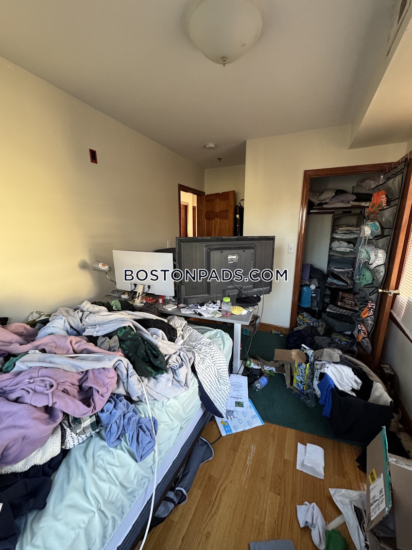 Boston - $5,400+ /month