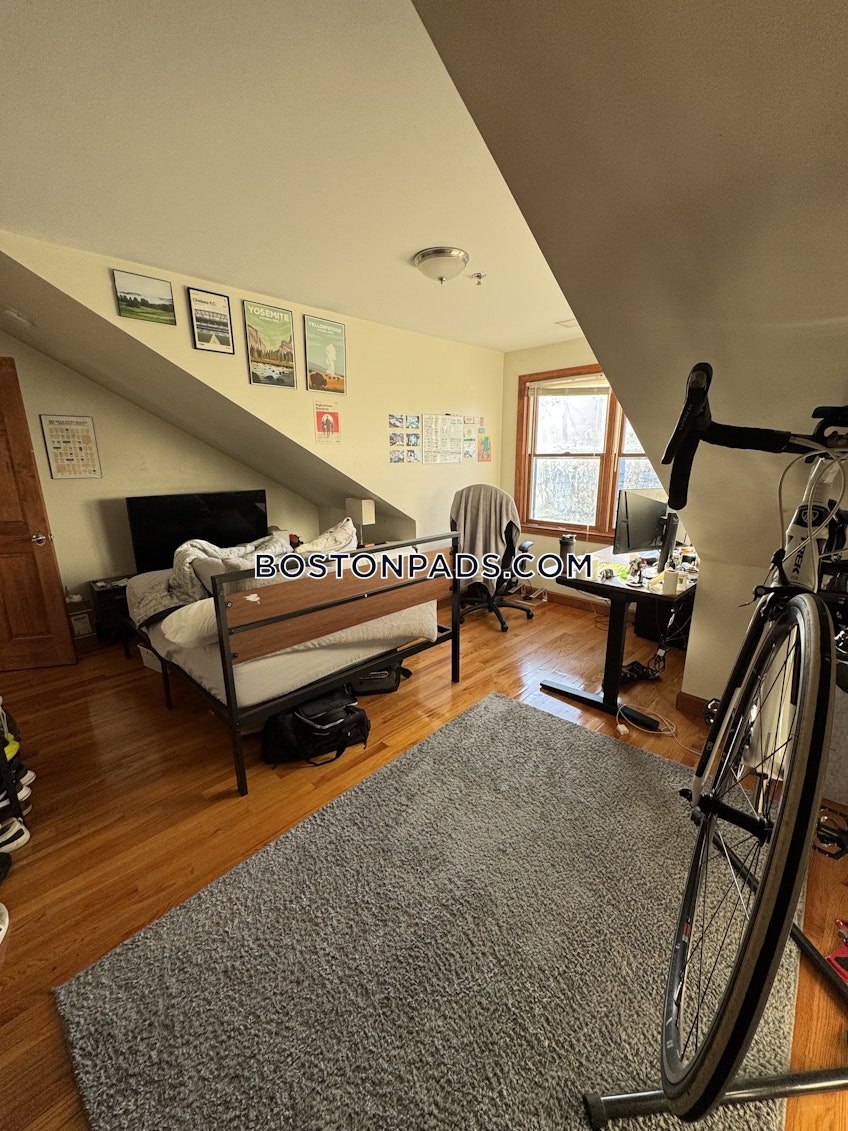 Boston - $5,400+ /month