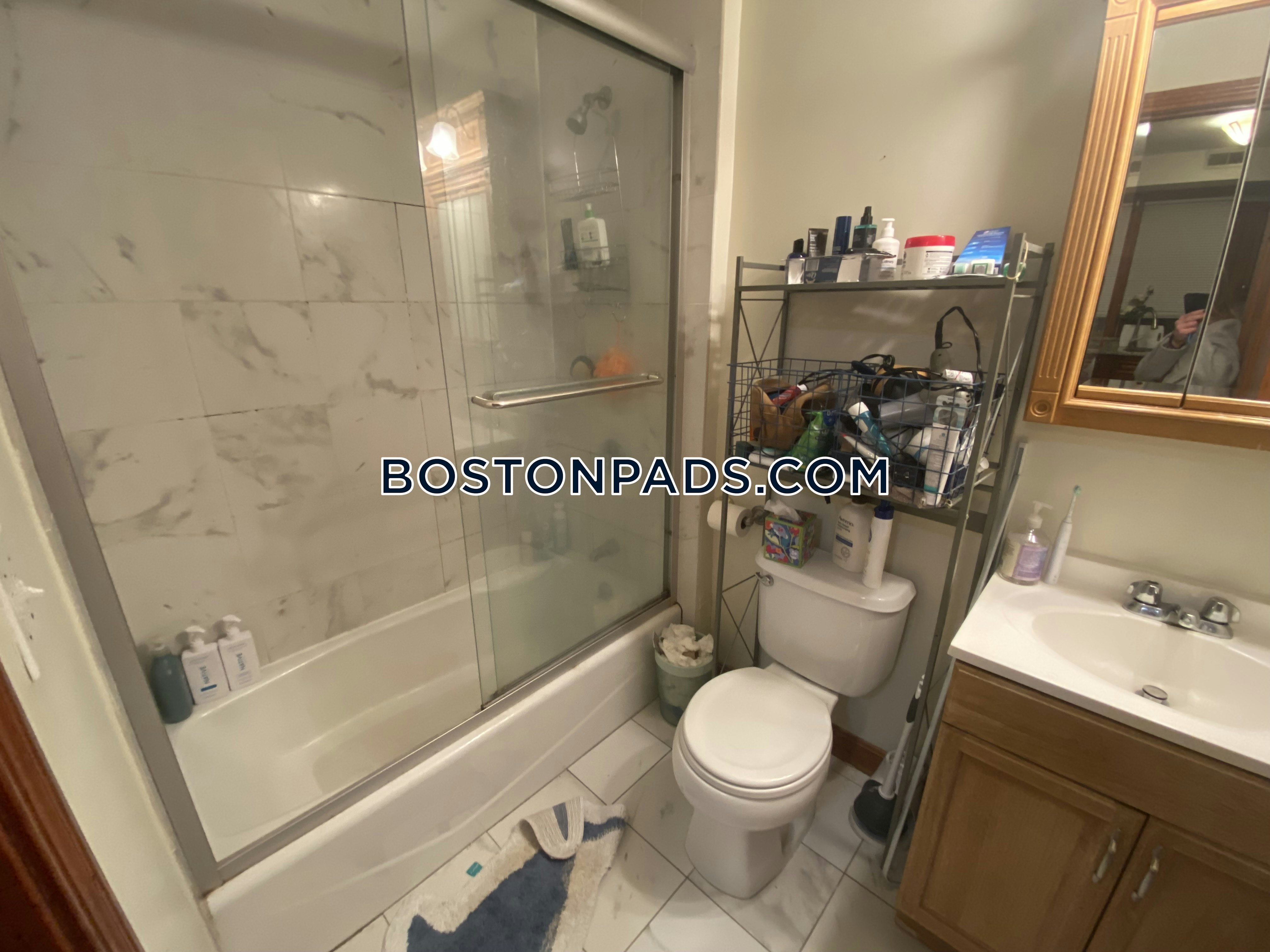 Boston - 4 Beds, 2 Baths