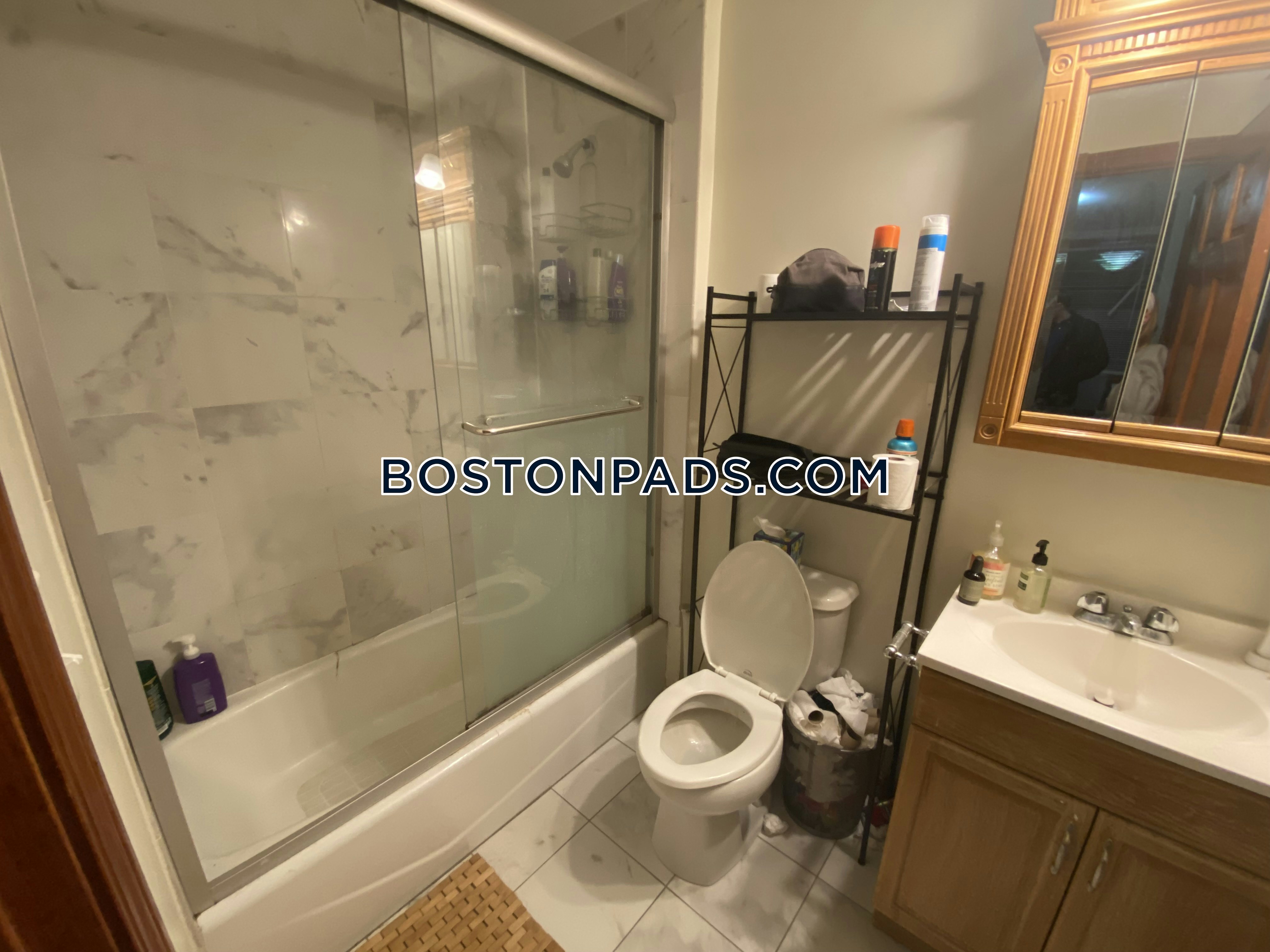 Boston - 4 Beds, 2 Baths