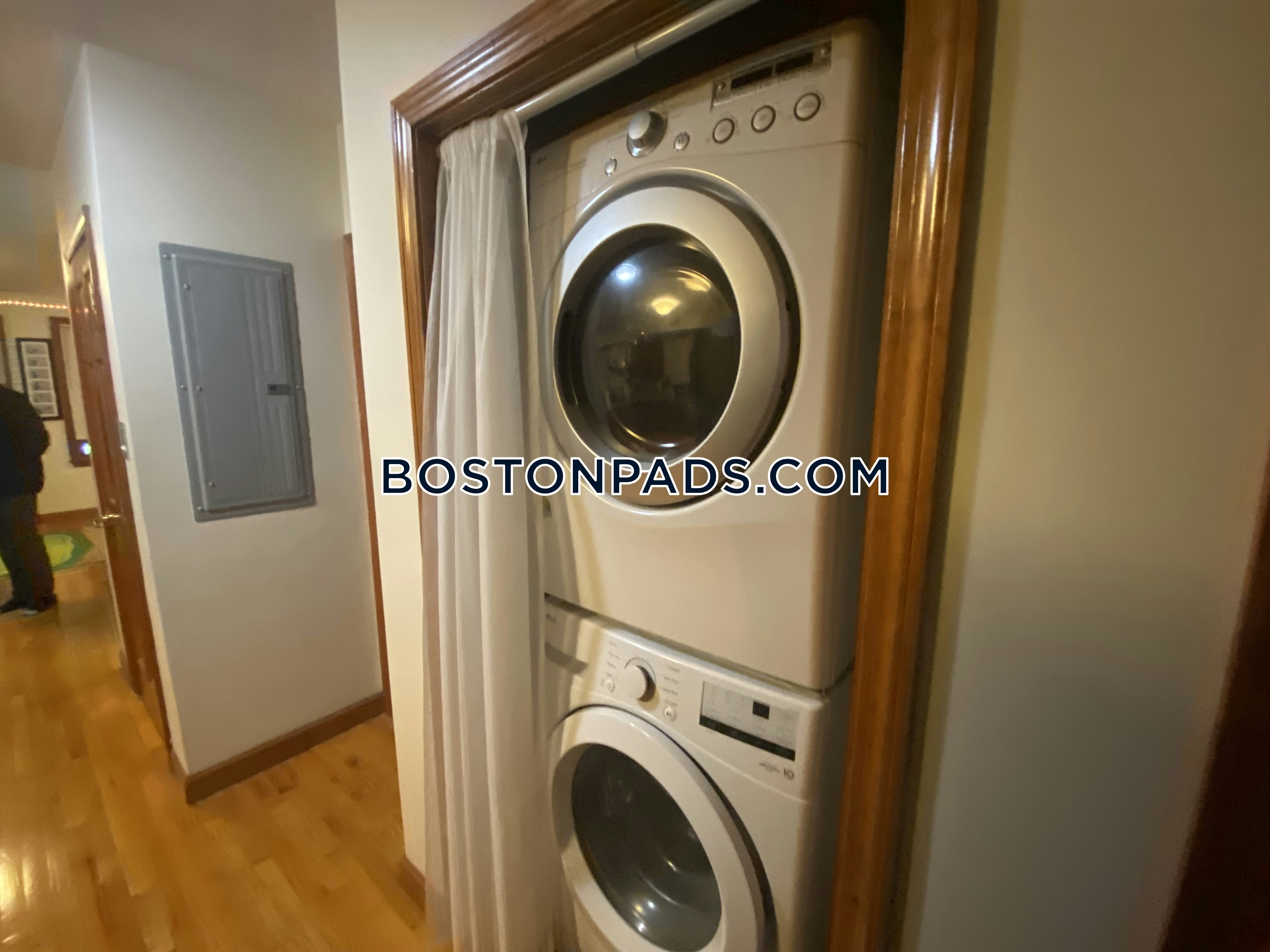 Boston - 4 Beds, 2 Baths