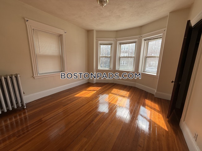 Somerville - $4,250+ /mo