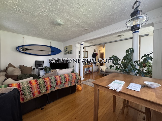 Malden - $2,800+ /mo