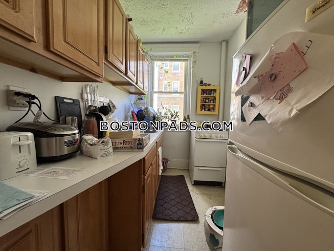Malden - $2,800+ /mo