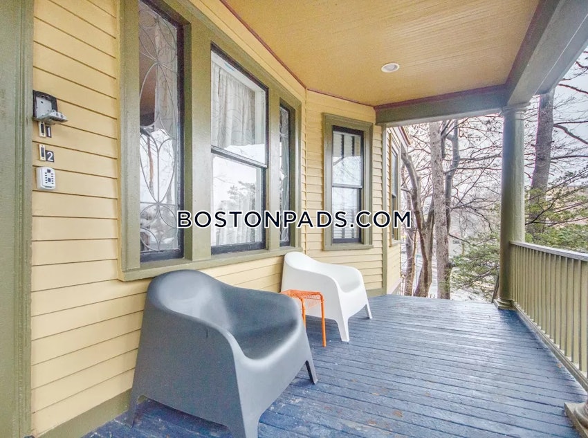 BOSTON - JAMAICA PLAIN - STONY BROOK - 4 Beds, 2 Baths - Image 14