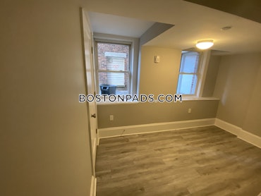 Boston - 4 Beds, 2 Baths