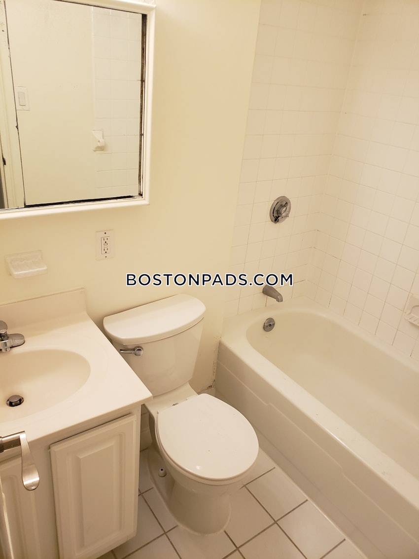 BROOKLINE- BOSTON UNIVERSITY - 3 Beds, 1.5 Baths - Image 10