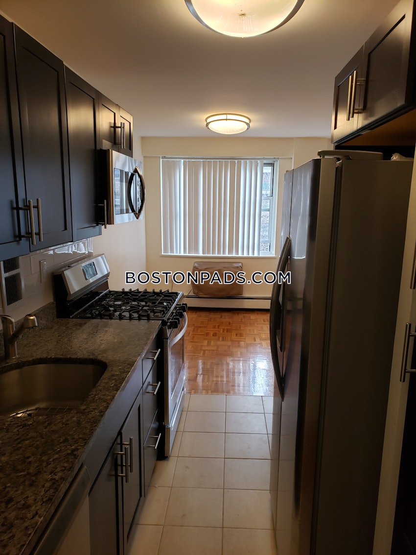 BROOKLINE- BOSTON UNIVERSITY - 3 Beds, 1.5 Baths - Image 1