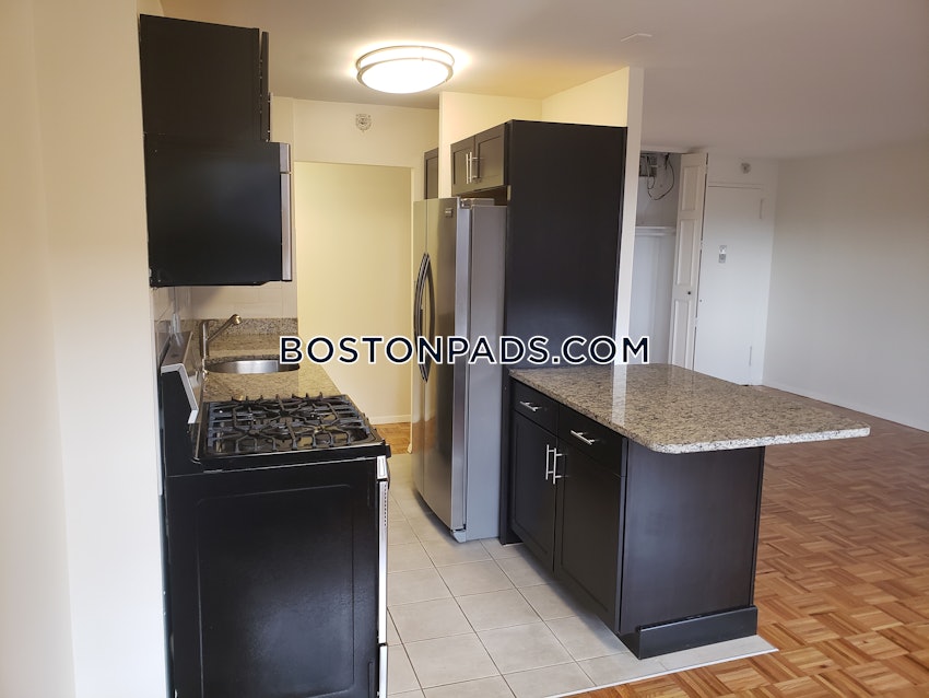 BROOKLINE- BOSTON UNIVERSITY - 3 Beds, 1.5 Baths - Image 2