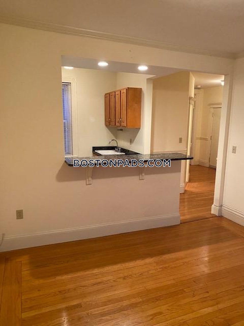 BOSTON - FENWAY/KENMORE - 1 Bed, 1 Bath - Image 1