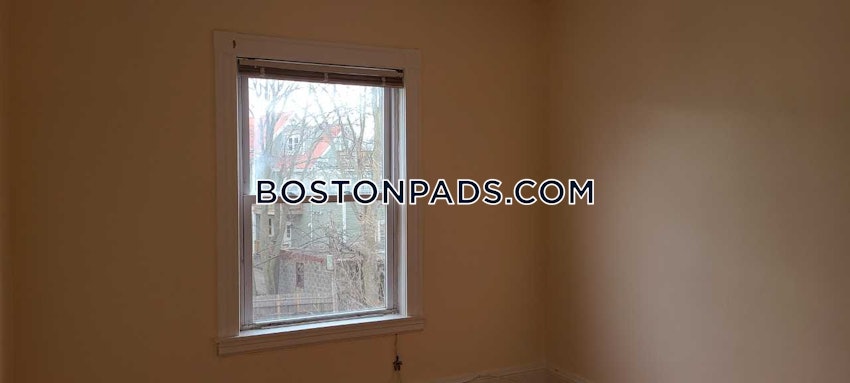 BOSTON - DORCHESTER - UPHAMS CORNER - 3 Beds, 1 Bath - Image 6