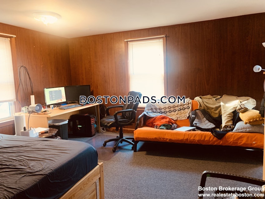 BOSTON - DORCHESTER/SOUTH BOSTON BORDER - 1 Bed, 1.5 Baths - Image 4