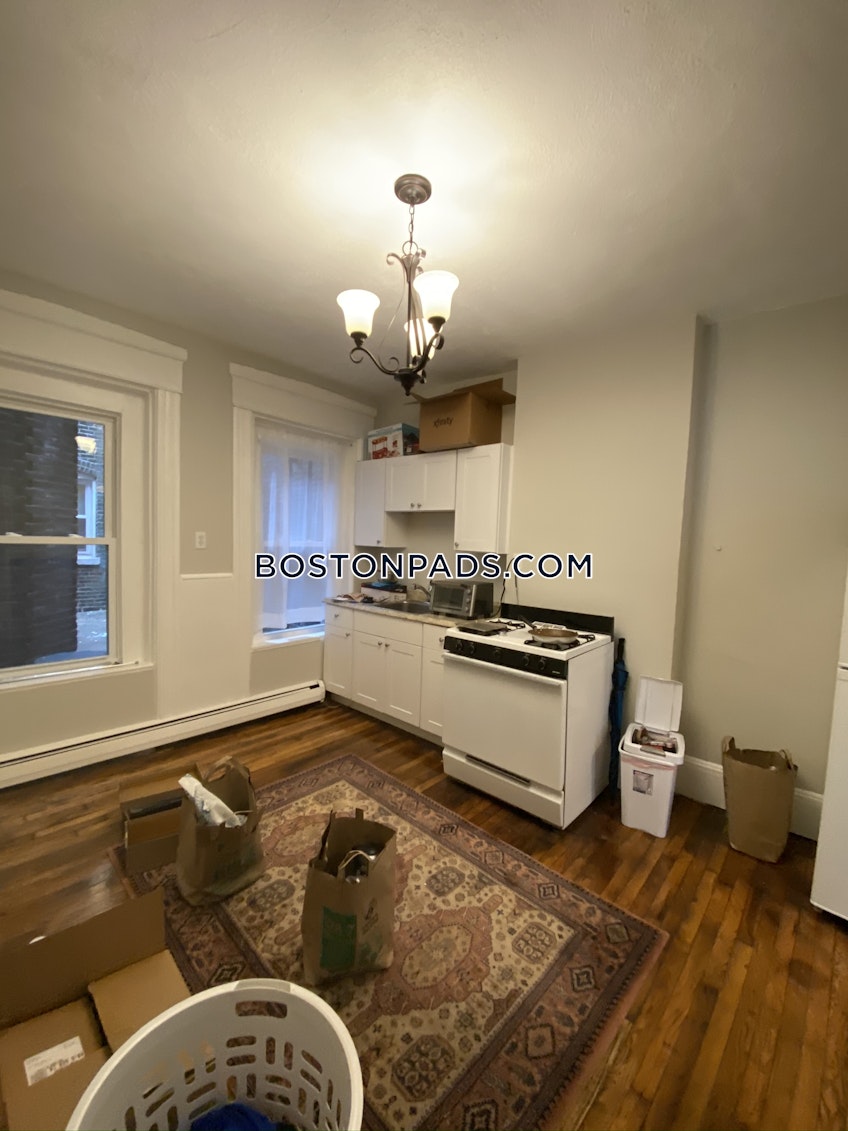 Boston - $2,700+ /month