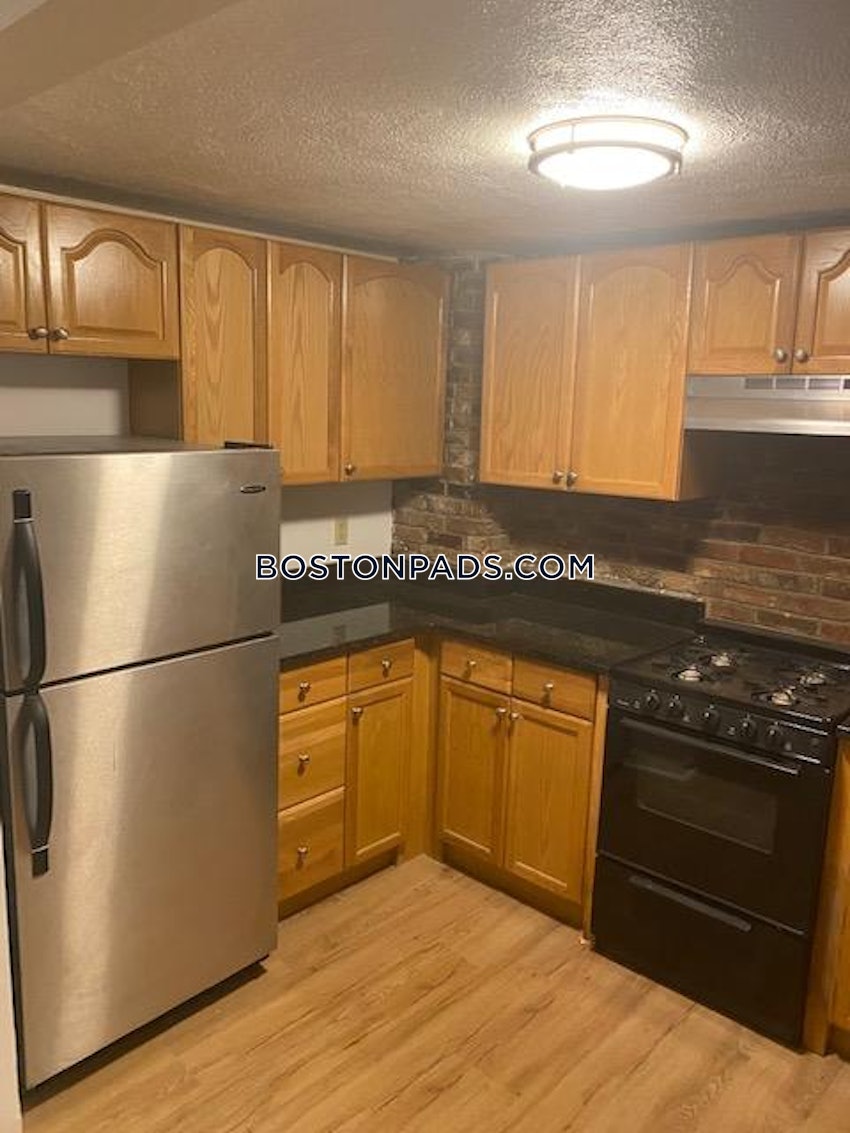 BOSTON - NORTH END - 2 Beds, 1 Bath - Image 2