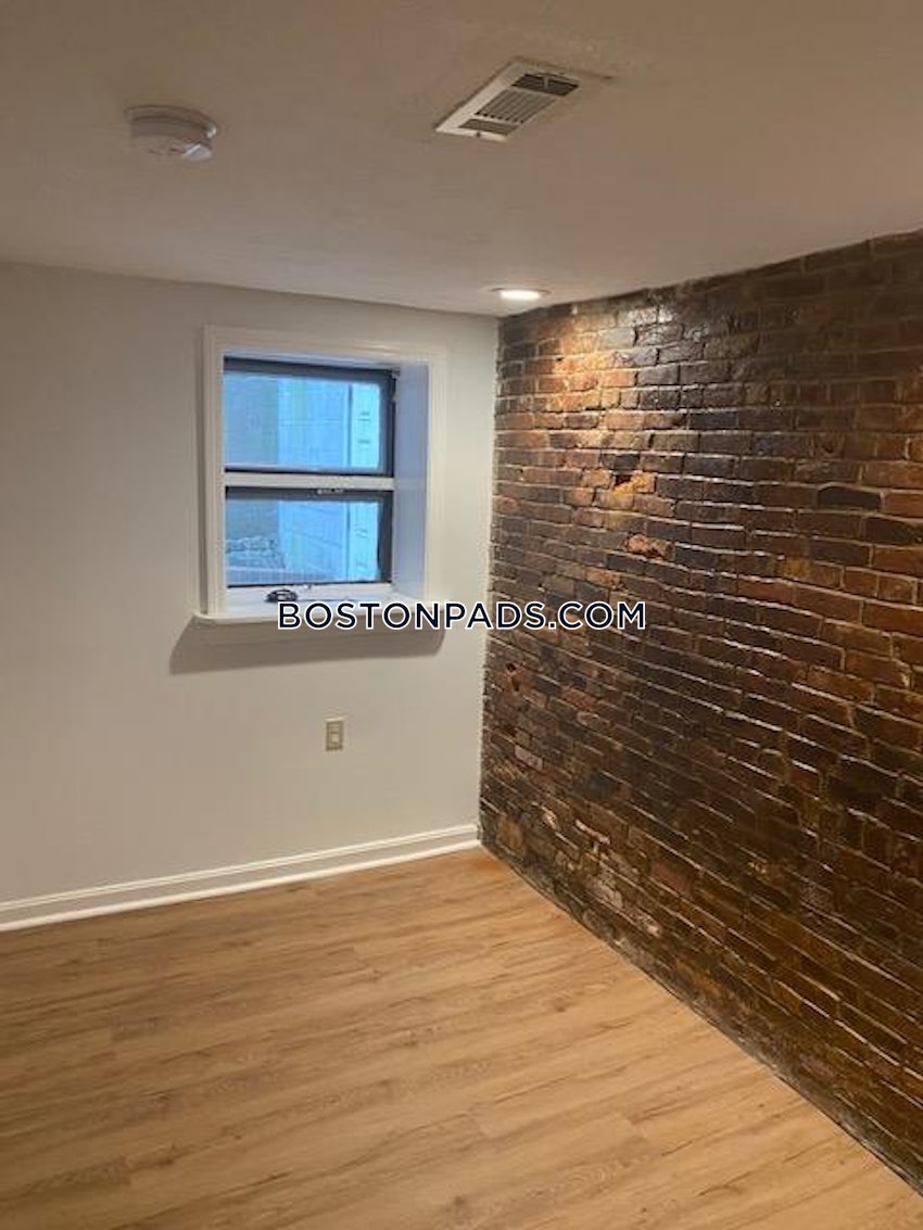 BOSTON - NORTH END - 2 Beds, 1 Bath - Image 5