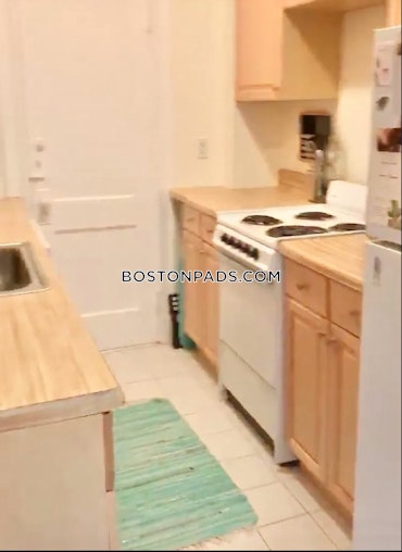 Boston - 0 Beds, 1 Baths