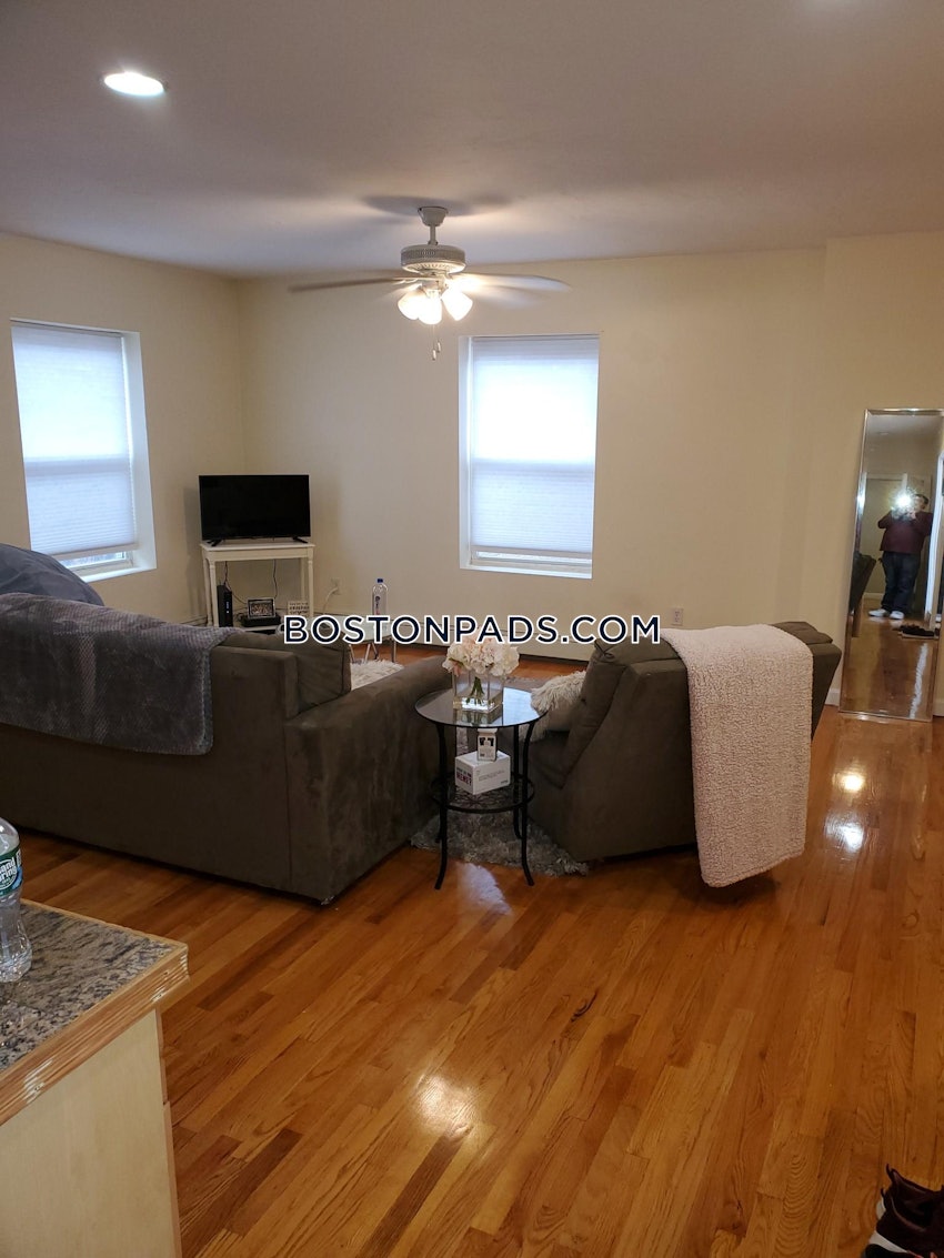 BOSTON - NORTH END - 2 Beds, 1 Bath - Image 1