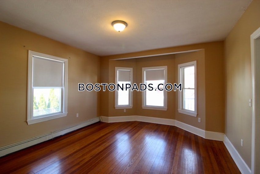 NEWTON - NEWTONVILLE - 3 Beds, 1 Bath - Image 10