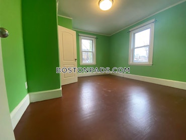 Brookline - 3 Beds, 1 Baths