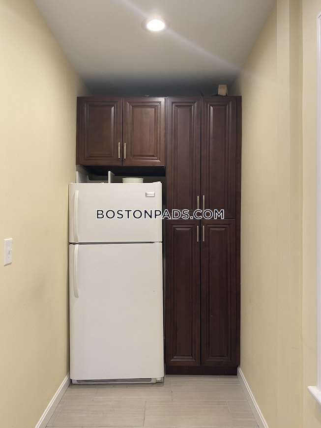 Boston - $2,750+ /mo