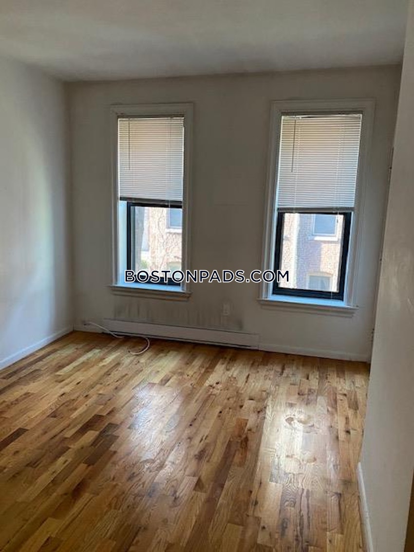 BOSTON - BAY VILLAGE - 1 Bed, 1 Bath - Image 14