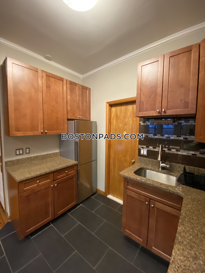 BOSTON - BACK BAY - 1 Bed, 1 Bath - Image 16