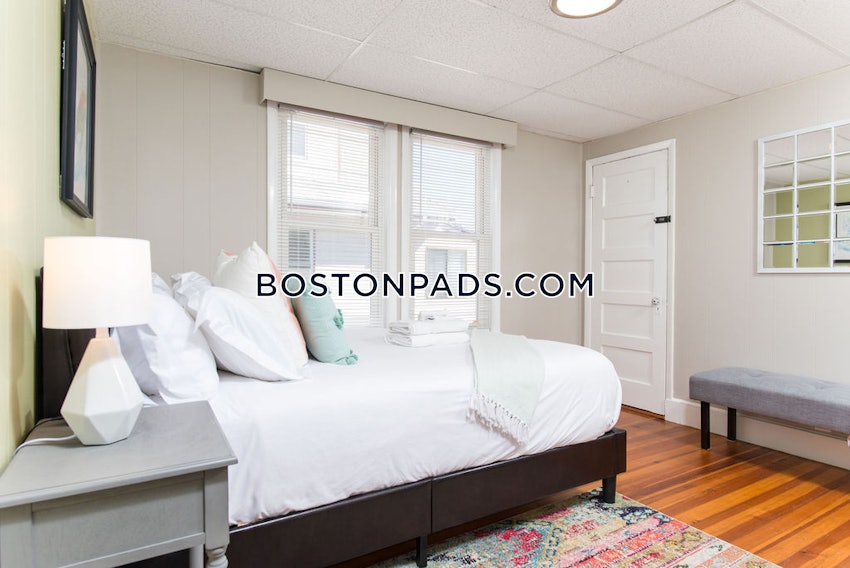 MEDFORD - TUFTS - 3 Beds, 1 Bath - Image 19