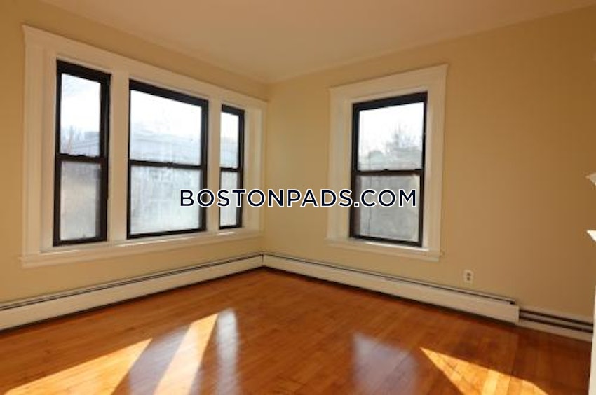 CAMBRIDGE - PORTER SQUARE - 3 Beds, 1 Bath - Image 5