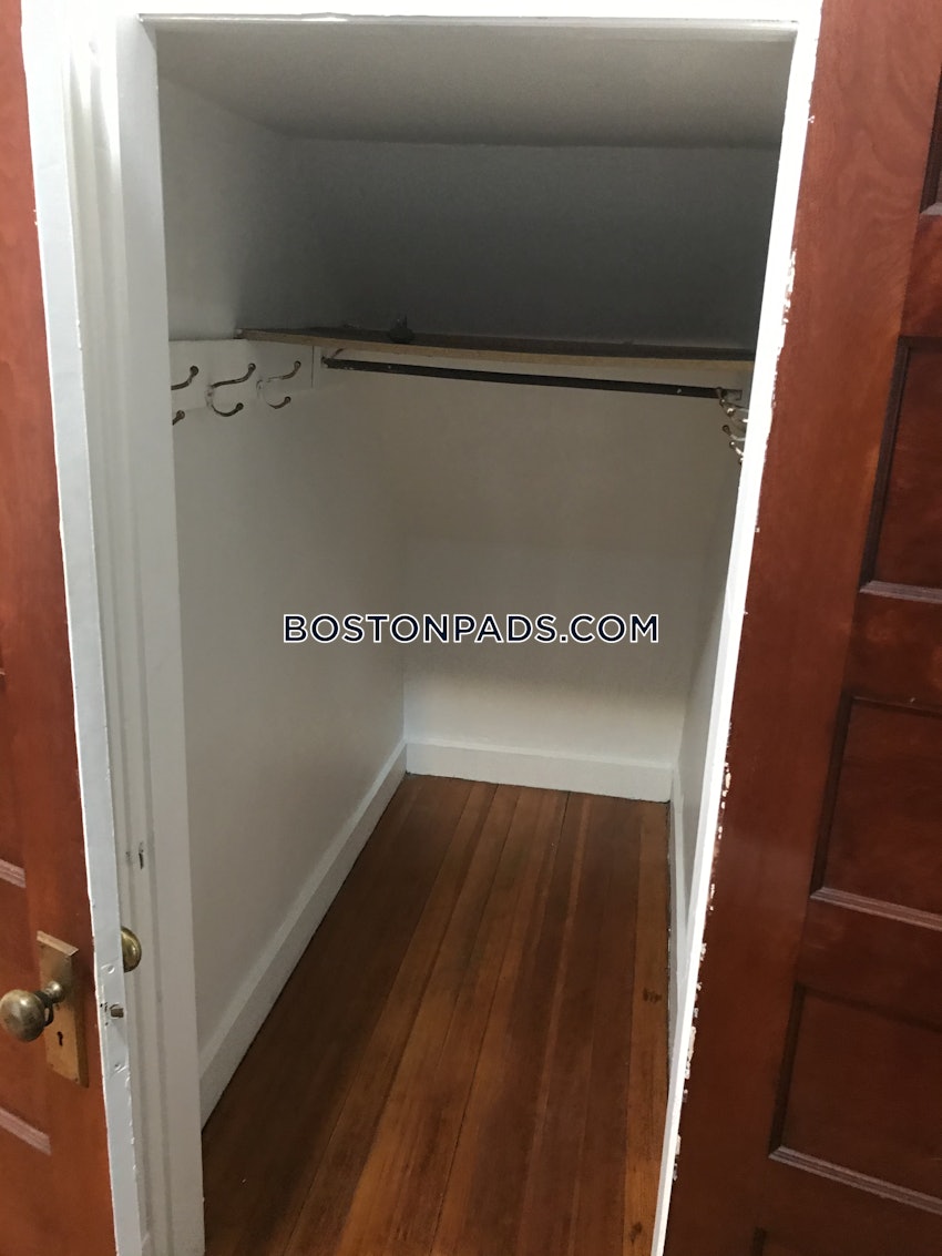 BOSTON - JAMAICA PLAIN - JAMAICA POND/PONDSIDE - 4 Beds, 1 Bath - Image 3