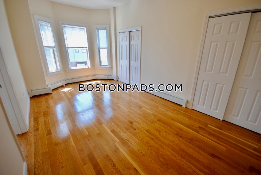 BOSTON - EAST BOSTON - CENTRAL SQ PARK - 4 Beds, 2 Baths - Image 6