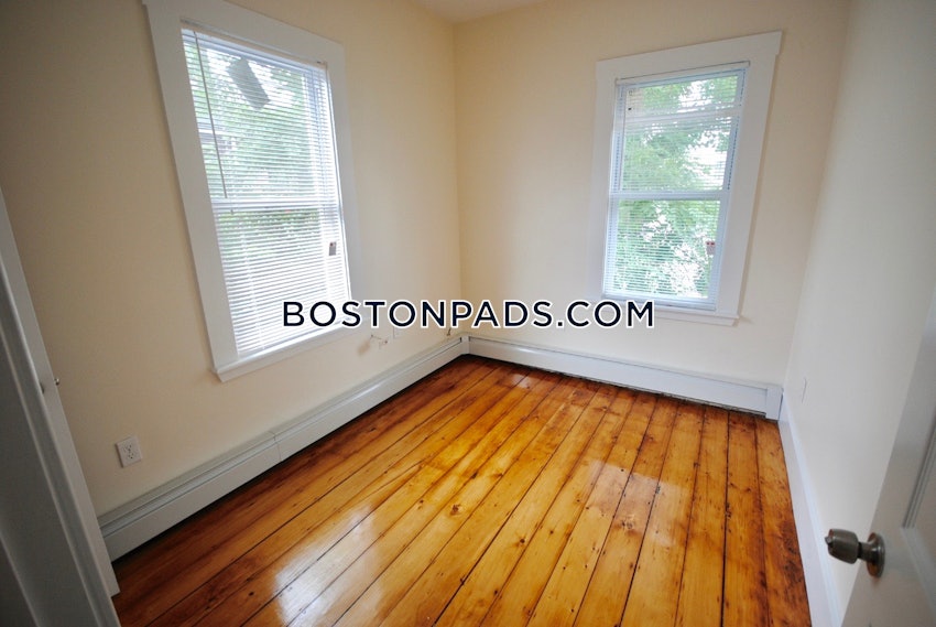 BOSTON - EAST BOSTON - CENTRAL SQ PARK - 4 Beds, 2 Baths - Image 3