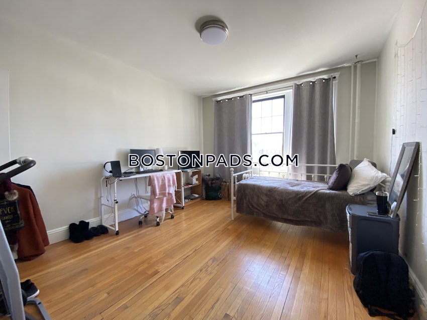 BOSTON - BRIGHTON - CLEVELAND CIRCLE - 3 Beds, 1 Bath - Image 14