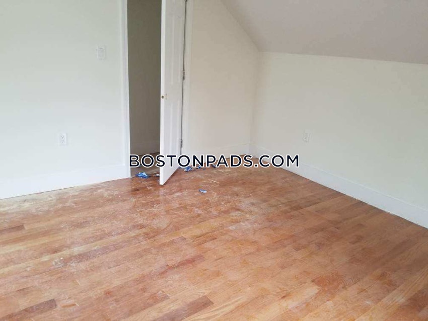 SOMERVILLE - DAVIS SQUARE - 5 Beds, 2 Baths - Image 22