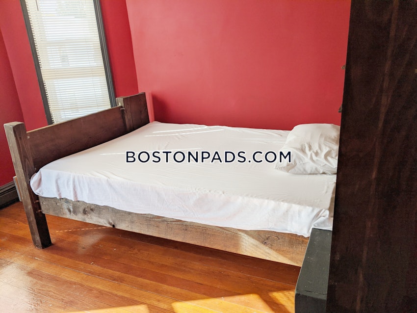 BOSTON - DORCHESTER - SAVIN HILL - 3 Beds, 1.5 Baths - Image 2