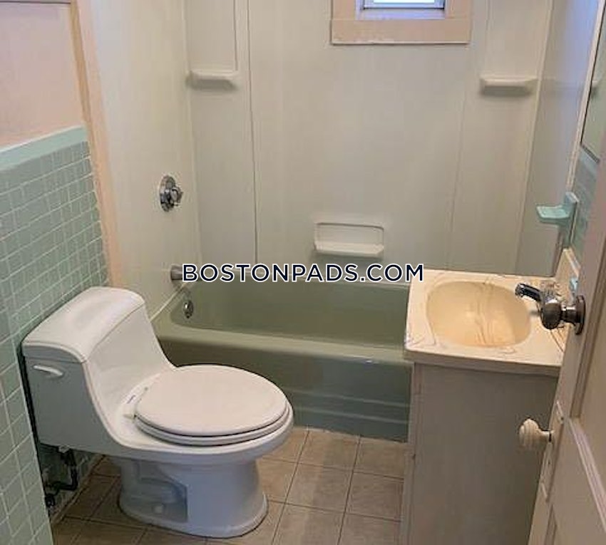 SOMERVILLE - EAST SOMERVILLE - 3 Beds, 1 Bath - Image 34