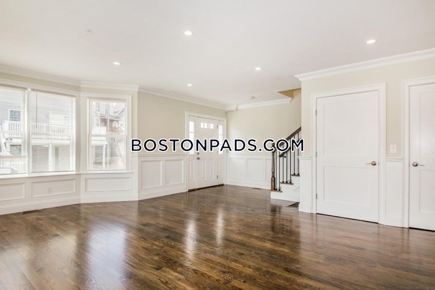 BOSTON - FORT HILL - 4 Beds, 3.5 Baths - Image 5