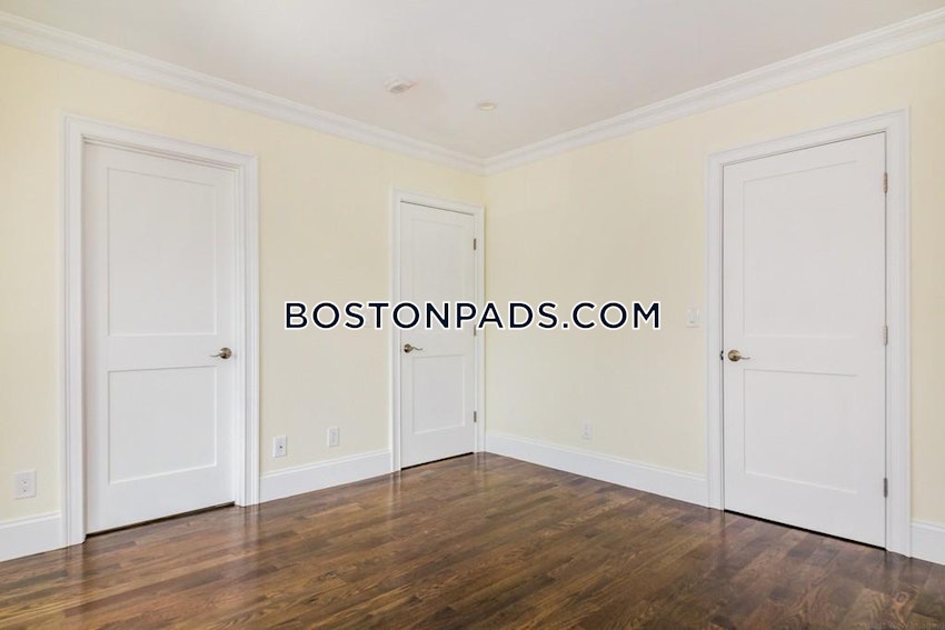 BOSTON - FORT HILL - 4 Beds, 3.5 Baths - Image 7