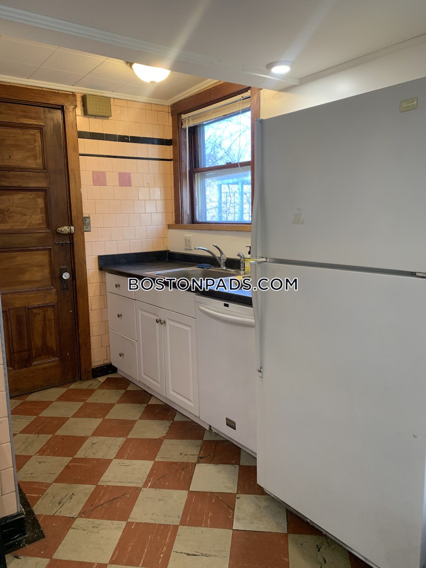 SOMERVILLE- DALI/ INMAN SQUARES - 1 Bed, 1 Bath - Image 23