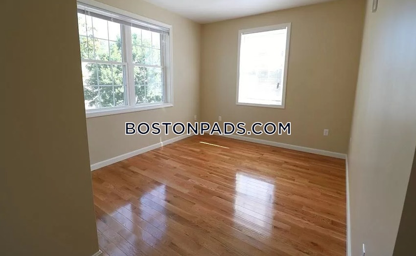 BOSTON - SOUTH BOSTON - EAST SIDE - 4 Beds, 2 Baths - Image 3