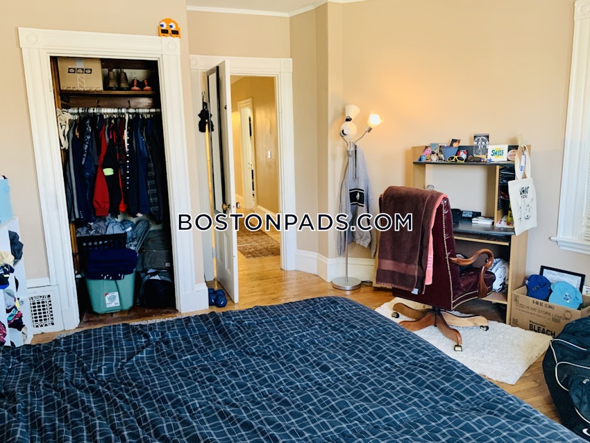 BOSTON - BRIGHTON - BRIGHTON CENTER - 5 Beds, 1.5 Baths - Image 12