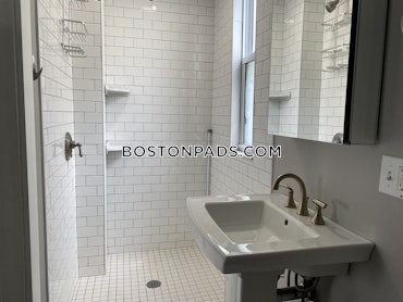 Boston - 4 Beds, 2 Baths